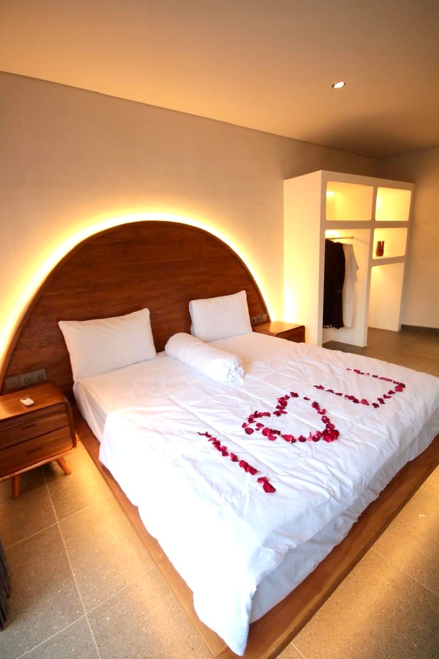 Modern Minimalist Villa in Tumbak Bayuh, 2-bed villa for rent in Pererenan – photo 5 of 12