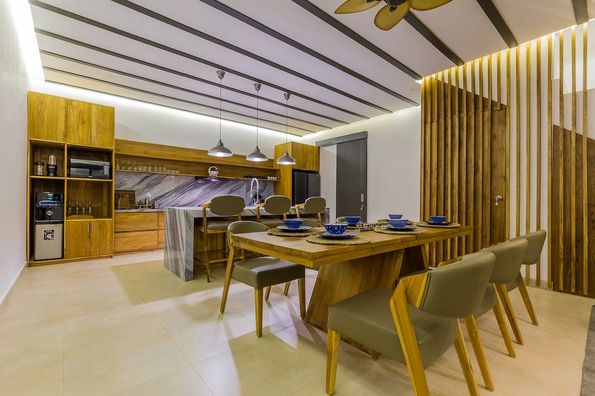 Luxury 3BR Villa in Umalas| Bespoke Design, Private Pool & Serene Blue View, 3-bed villa for rent in Canggu – photo 11 of 15
