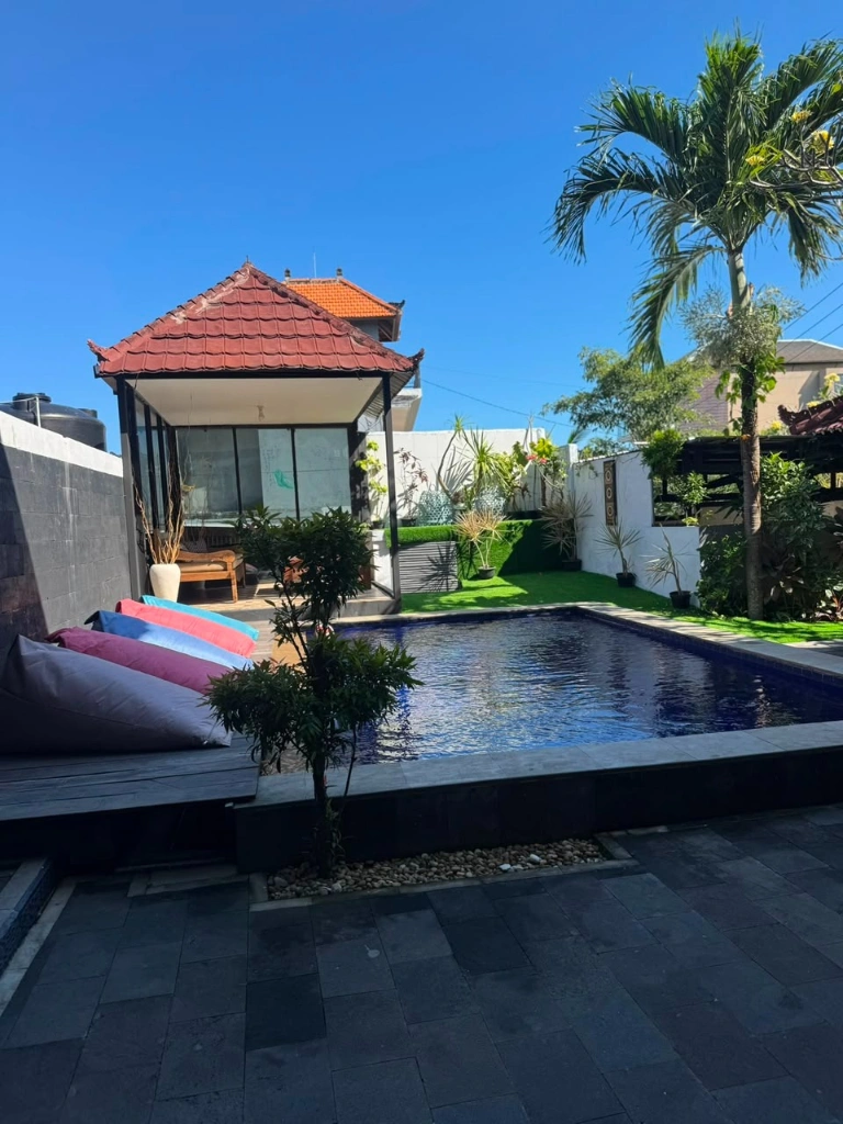 Premium 3-Bedroom Private Villa Near Melasti & Pandawa Beach, 3-bed villa for rent in Uluwatu – photo 3 of 10