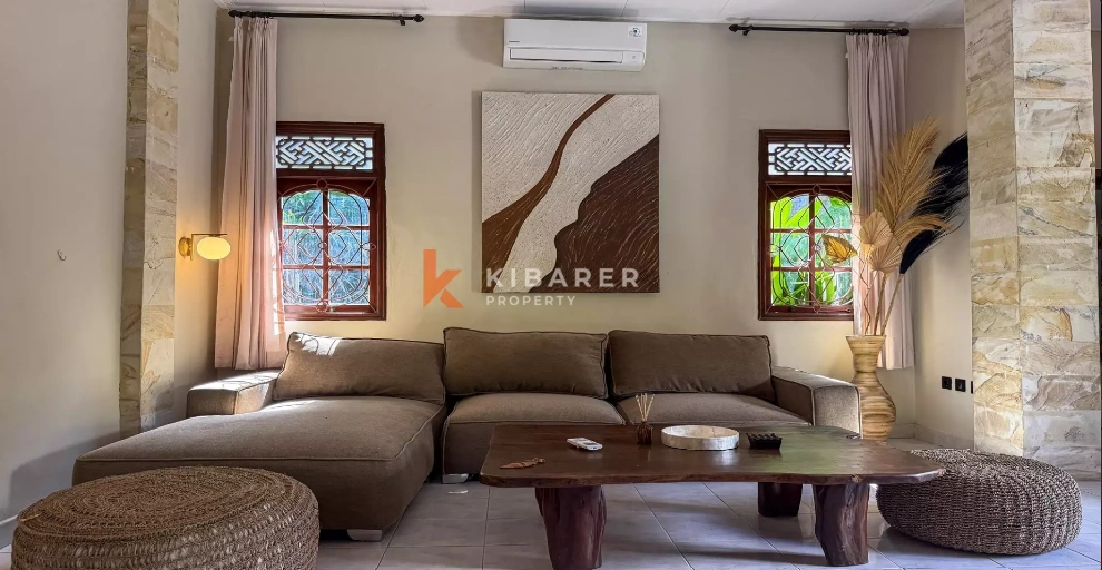 Beautiful Super Cozy Two Bedroom Closed Living Villa in Bumbak, 2-bed villa for rent in Seminyak – photo 3 of 15
