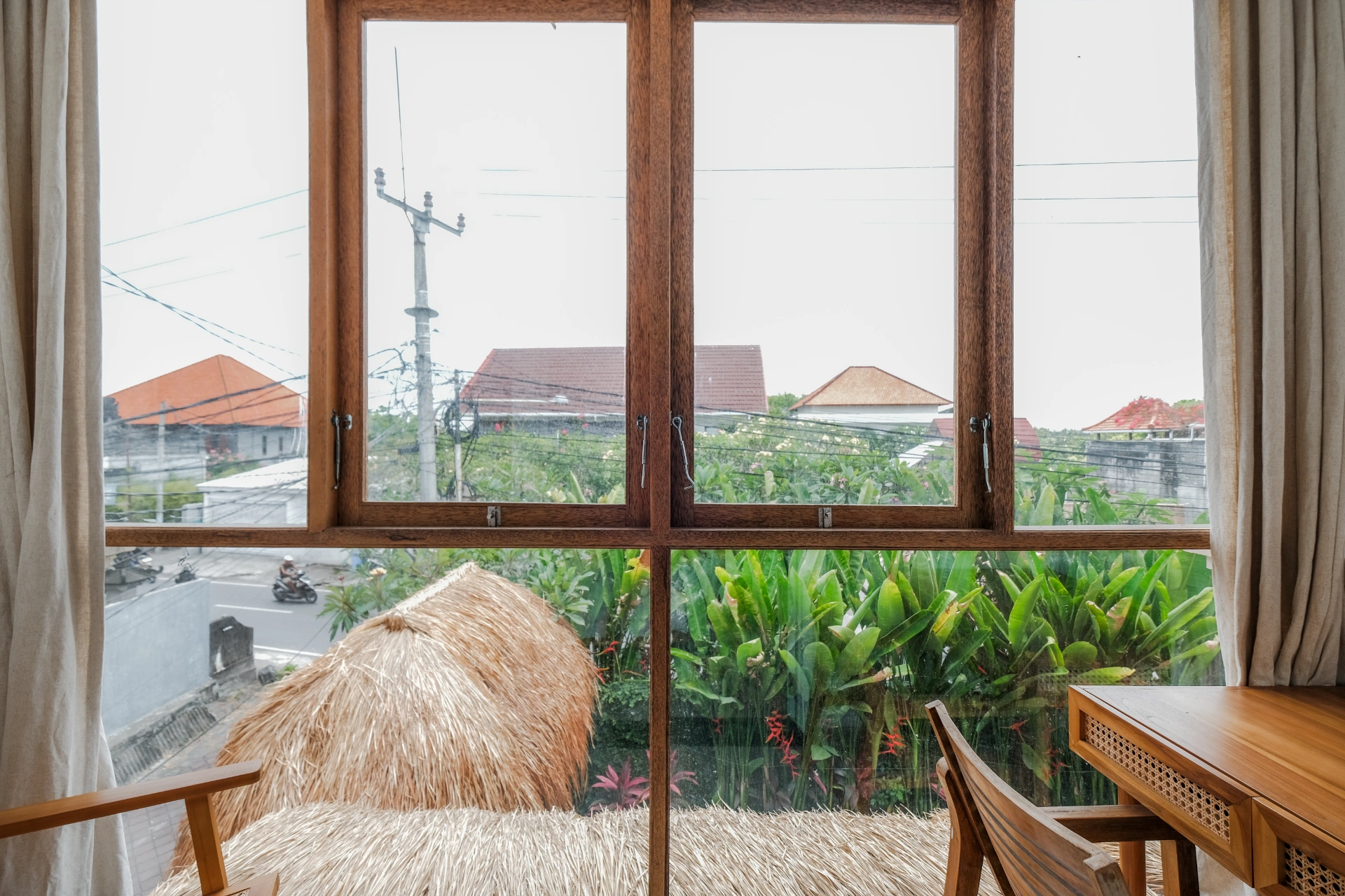 Lane 1 – Brand New Chic 1-Bedroom Townhouse in Central Pererenan, 1-bed villa for rent in Pererenan – photo 7 of 12