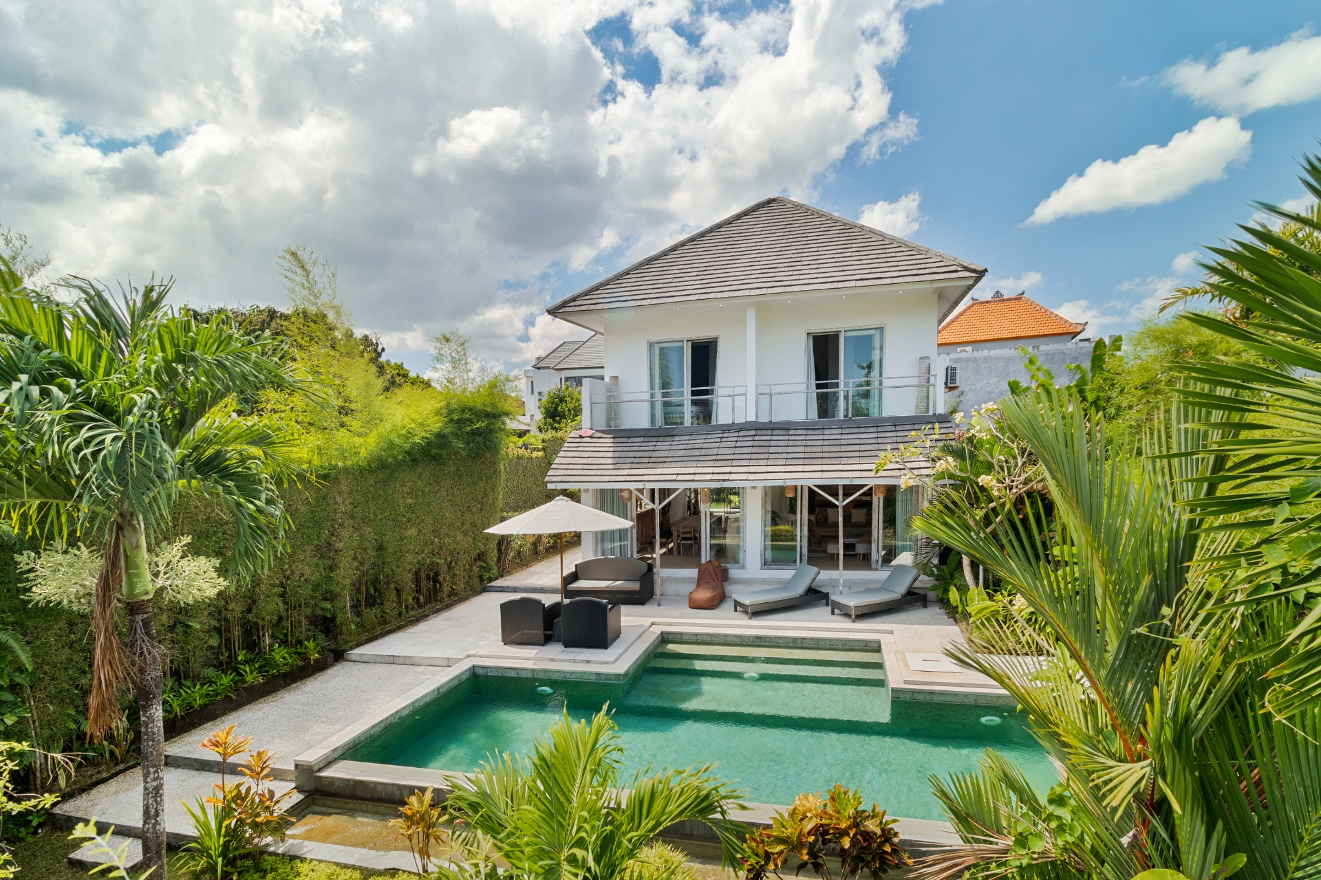 Villa Ghee - 4br Tropical Family Villa In Umalas, 4-bed villa for rent in Canggu – photo 2 of 15