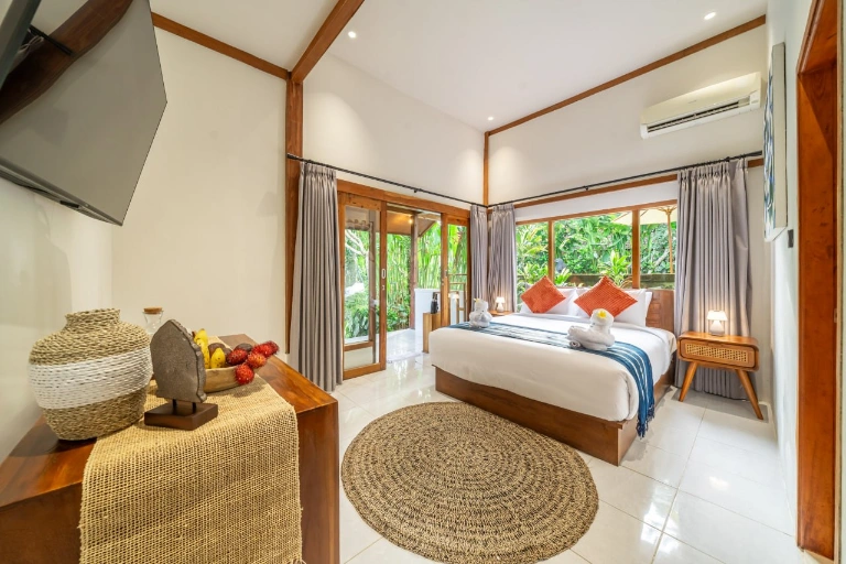 Boutique Luxury Garden Suite 2 Minutes From Alchemy, 1-bed villa for rent in Ubud – photo 3 of 7