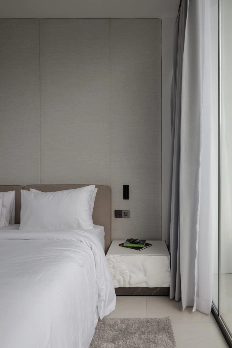 Ultra Luxury Designer 3 Bedroom Smart Villa in Central Berawa, 3-bed villa for rent in Canggu – photo 6 of 15