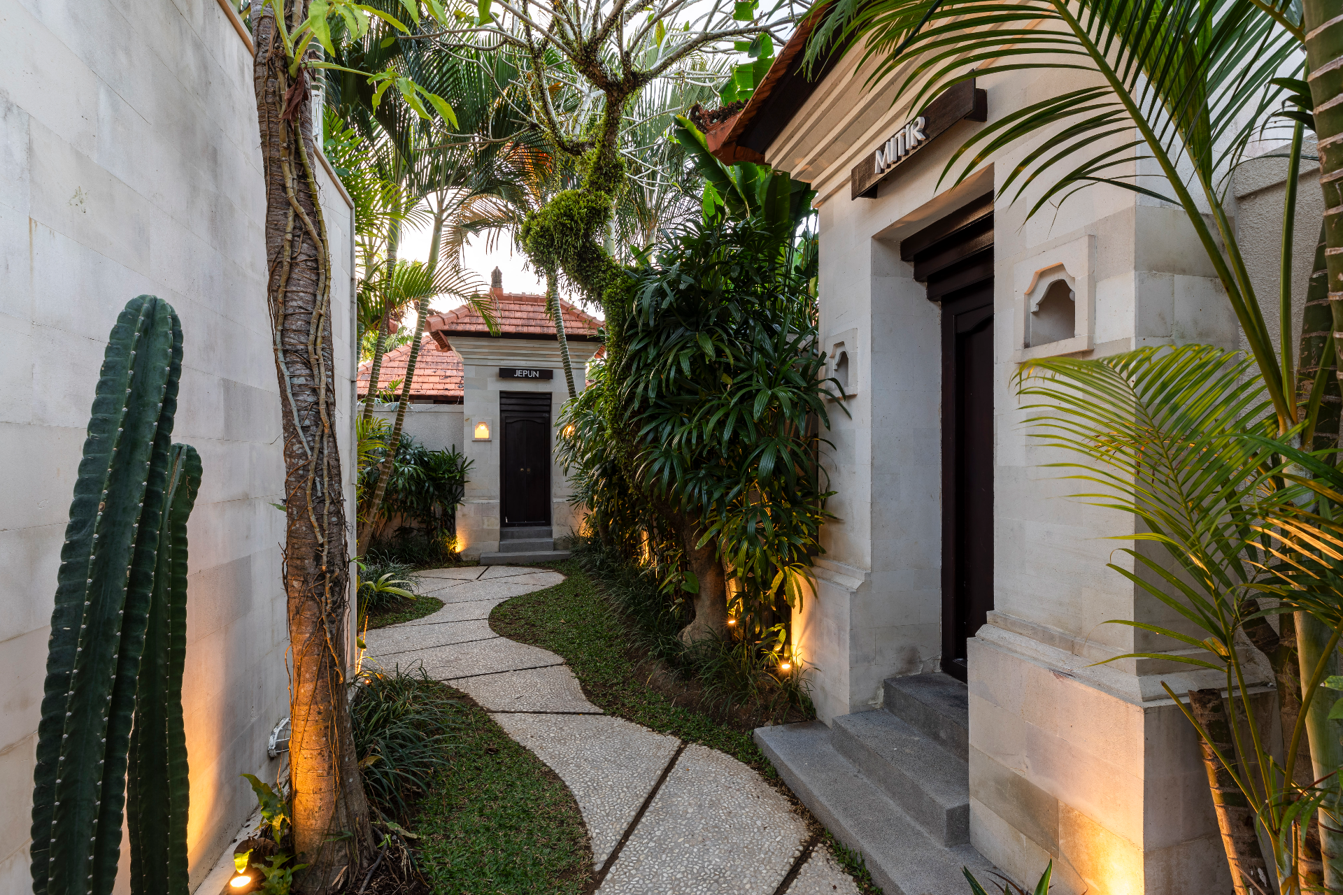 JALAN JALAN Surf Villas - Four Private Villas available, 2-bed villa for rent in Tabanan – photo 2 of 15