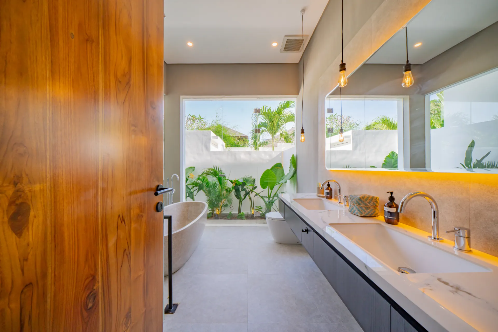 Discover Your Bali Paradise in Umalas, 4-bed villa for rent in Canggu – photo 5 of 15