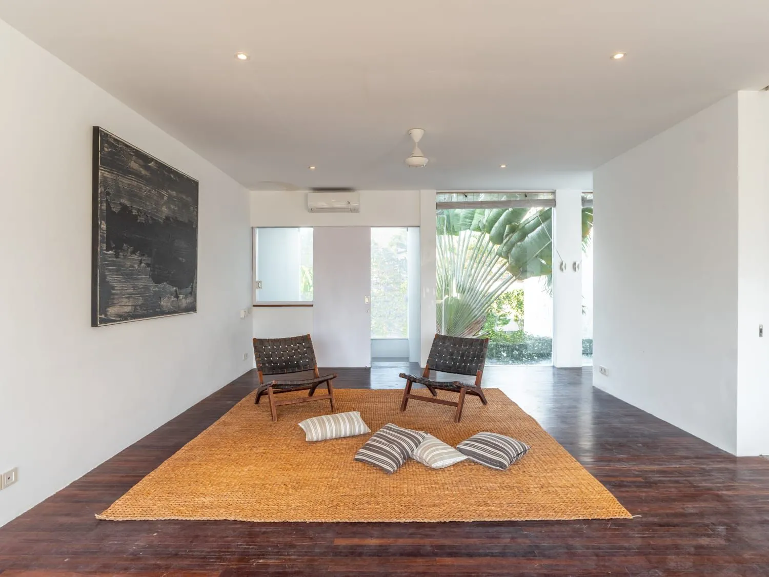 5 Bedrooms Luxury Villa Walking Distance to Echo Beach, 5-bed villa for rent in Canggu – photo 10 of 15