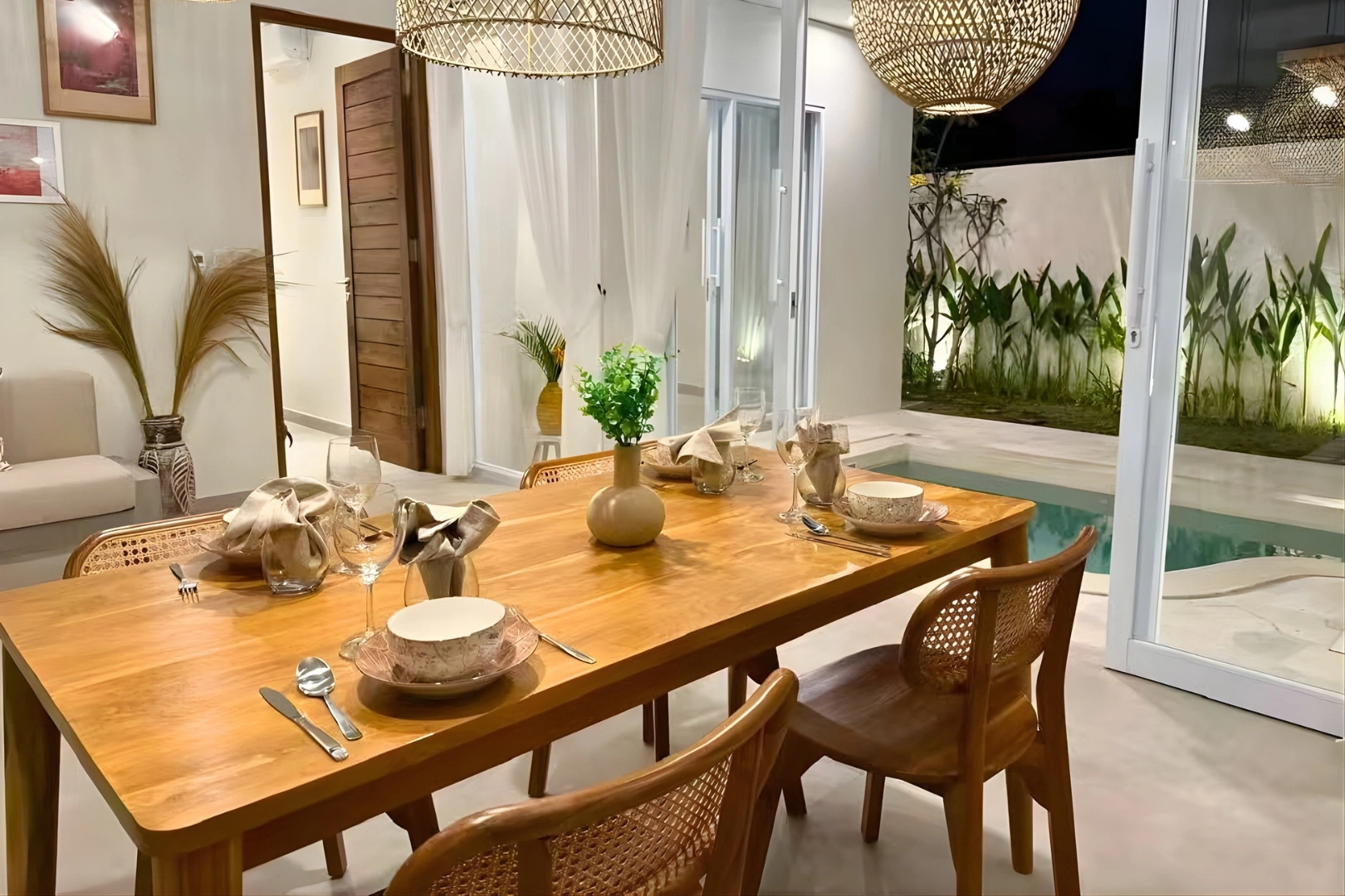 Charming 2BR Cozy Villa in Prime Canggu – Peaceful Yet Steps from the Action, 2-bed villa for rent in Canggu – photo 4 of 14