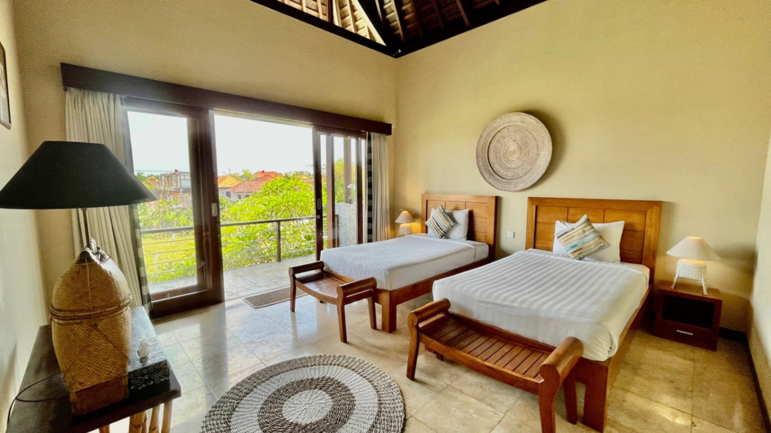 4 Bedroom Ricefield View in Kayu Tulang, 4-bed villa for rent in Canggu – photo 9 of 15
