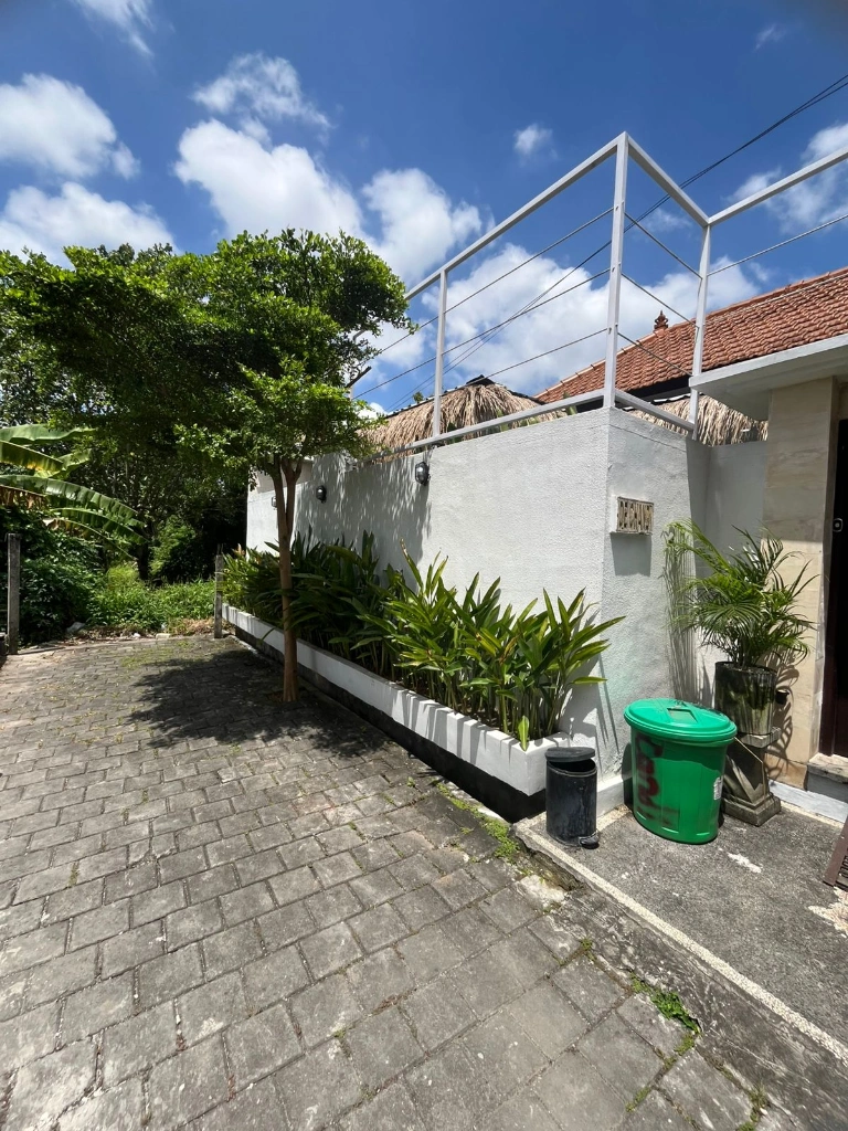 Modern 1 Bedroom Villa in Buduk near Canggu, 1-bed villa for rent in Canggu – photo 9 of 15