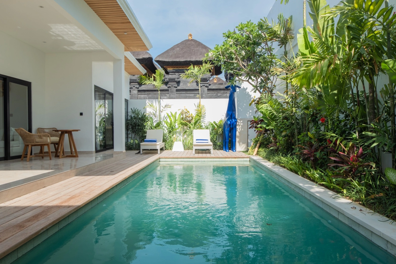 Modern 3-Bedroom Villa for Monthly or Yearly Rental – Kerobokan, Bali, 3-bed villa for rent in Canggu – photo 6 of 15