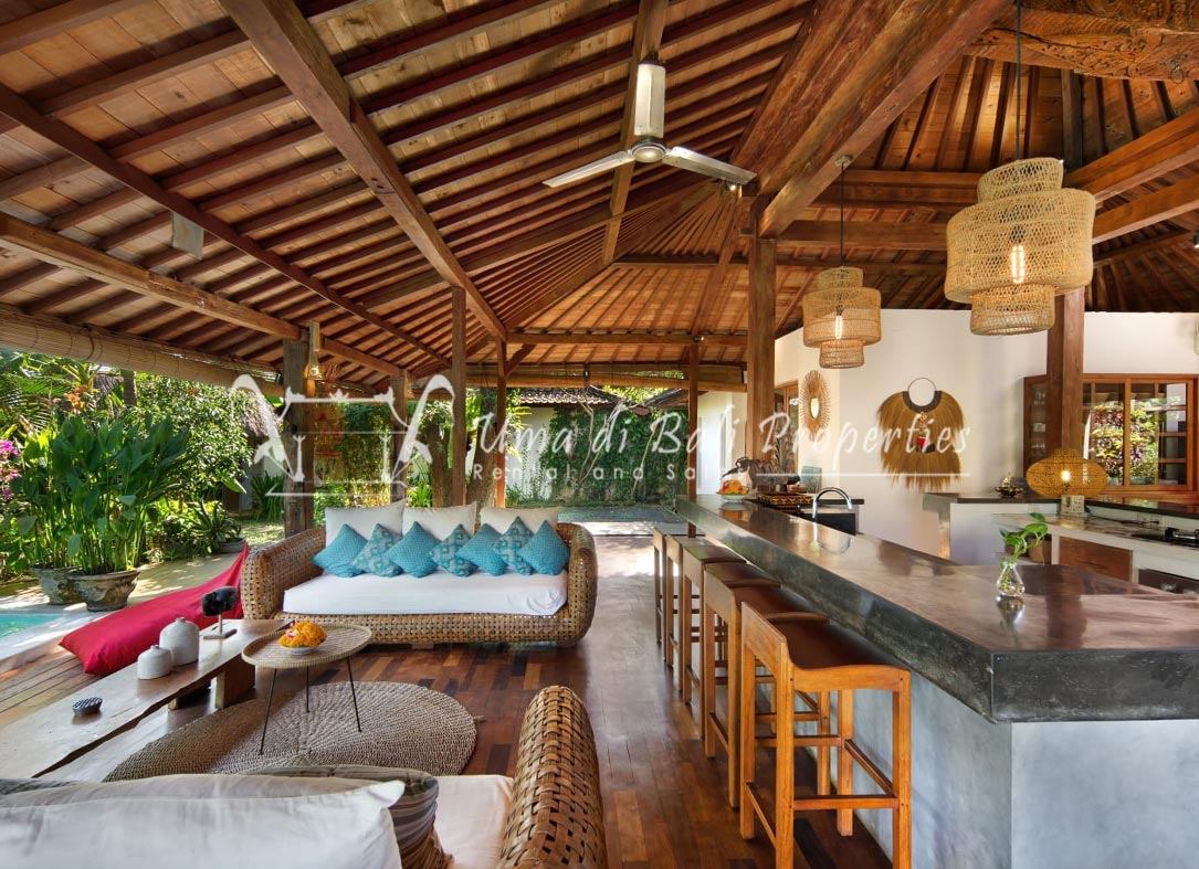 4BR Villa Joglo for Rent at Umalas, 4-bed villa for rent in Canggu – photo 4 of 15