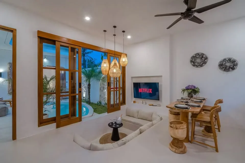 Mediterranean 3 Bedrooms Villa in Pererenan, 3-bed villa for rent in Pererenan – photo 2 of 11