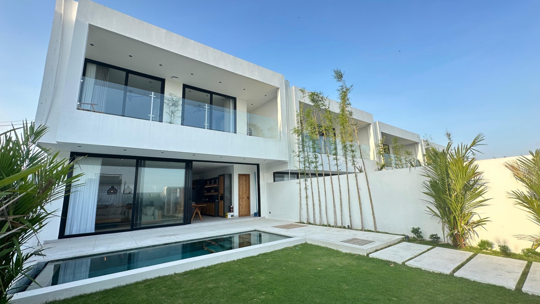 2-Bedroom Modern Big Garden Villa – Tumbak Bayuh, 2-bed villa for rent in Pererenan – photo 2 of 15