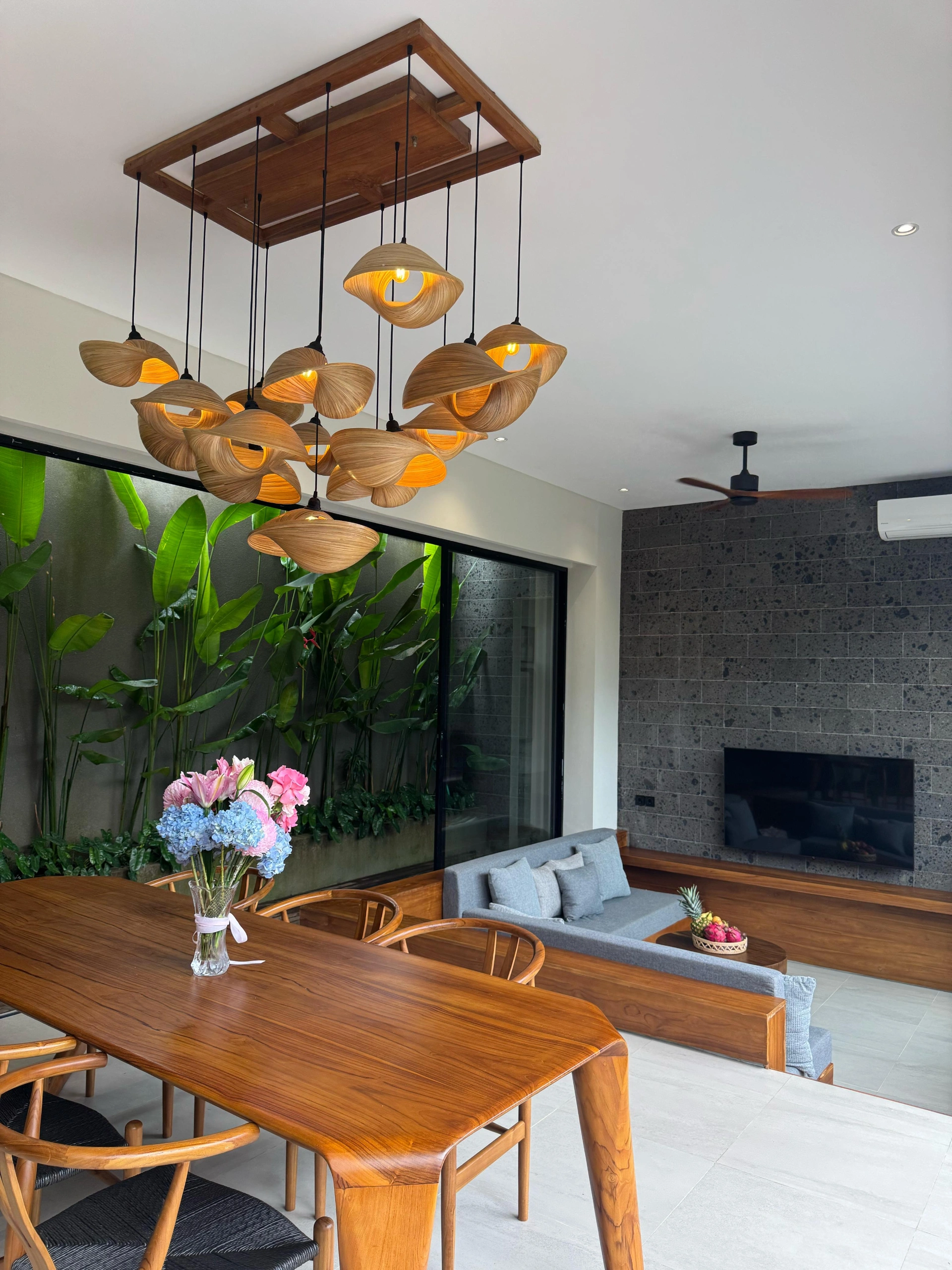 Modern Villa in Jalan Pantai Batu Bolong CANGGU, 3-bed villa for rent in Canggu – photo 2 of 15