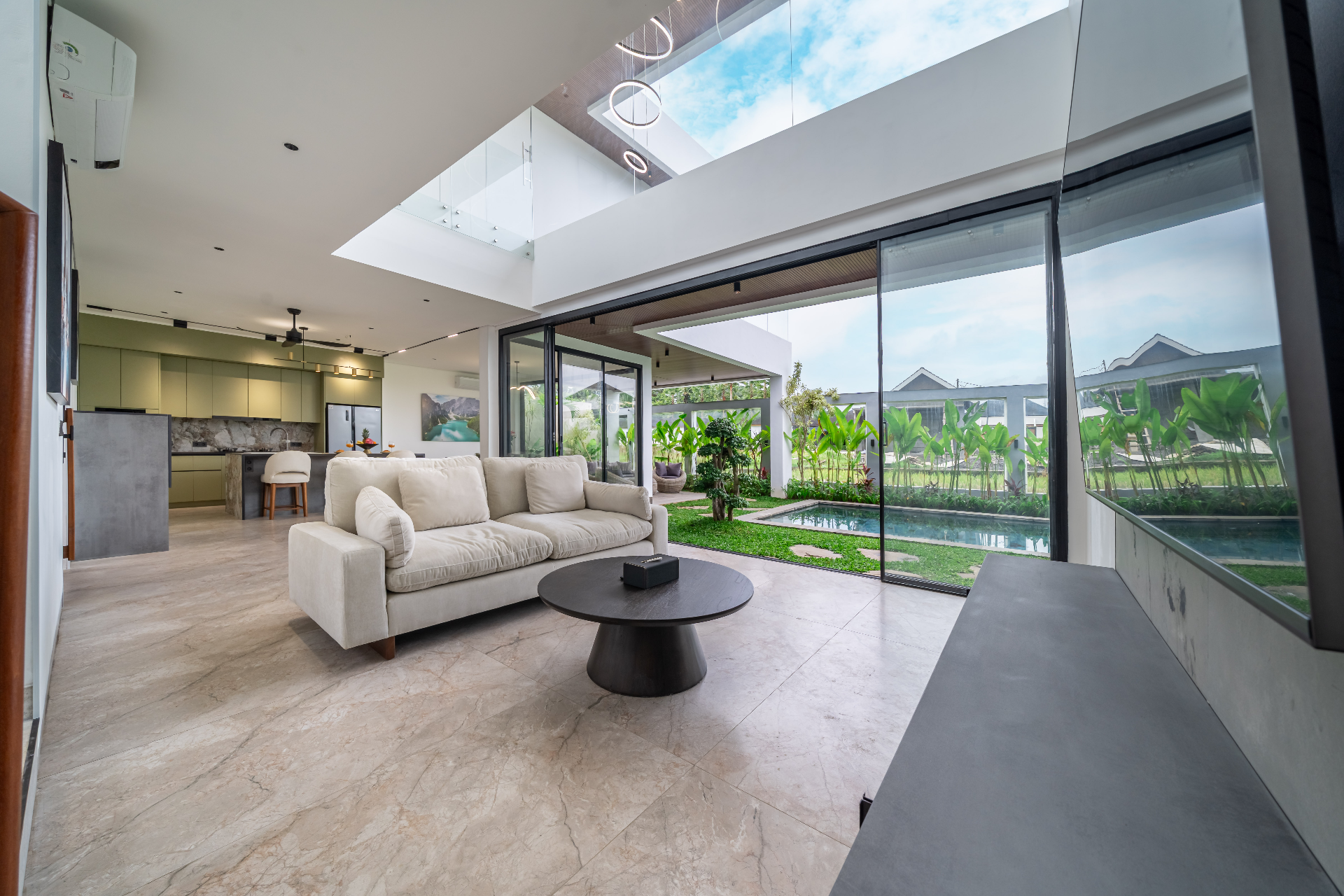 Brand New 3.5BR Designer Villa in Ubud, 3-bed villa for rent in Ubud – photo 13 of 15