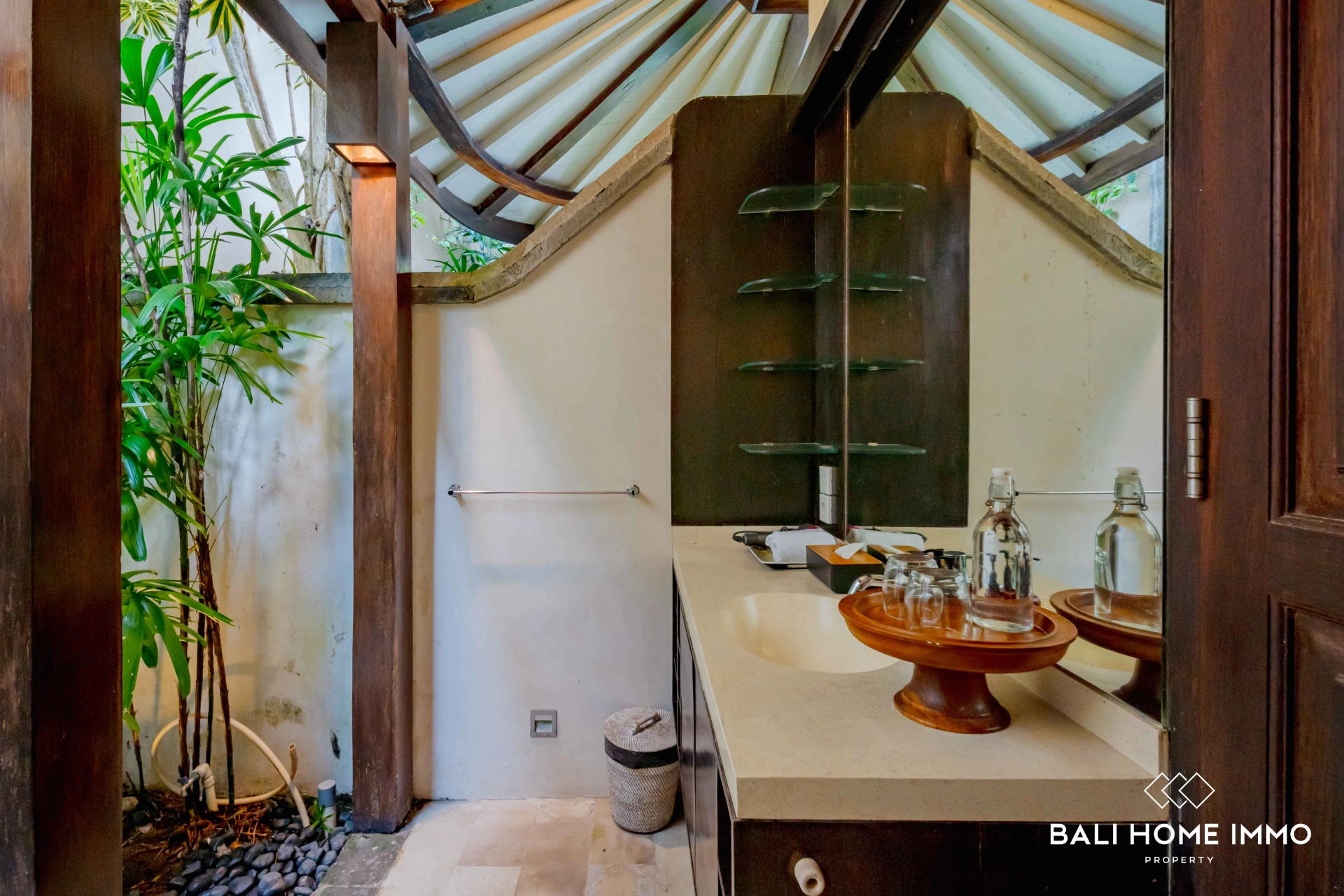 Cozy 2 Bedrooms Villa for Rental in Ungasan, 2-bed villa for rent in Uluwatu – photo 11 of 12