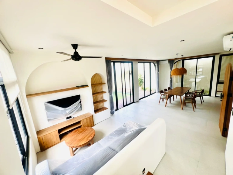 Brand New 2 Bedrooms Villa 2 Minutes Away to Cemagi Beach, 2-bed villa for rent in Pererenan – photo 11 of 15