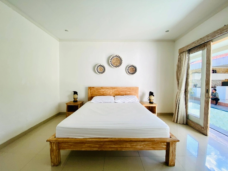 2 Bedroom Villa for Yearly Rent in Berawa, 2-bed villa for rent in Canggu – photo 6 of 15