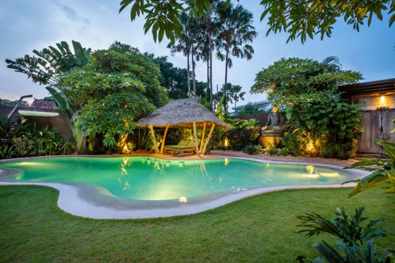 5BR Luxury Tropical Villa Near Berawa Beach, 5-bed villa for rent in Canggu – photo 7 of 15