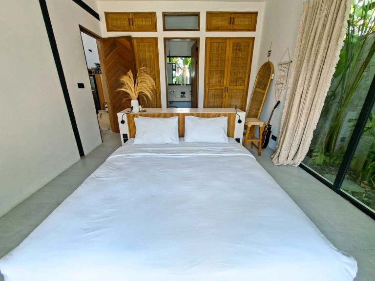 2BR Villa with Open Living and Rice Field Views in Cepaka, 2-bed villa for rent in Tabanan – photo 10 of 15