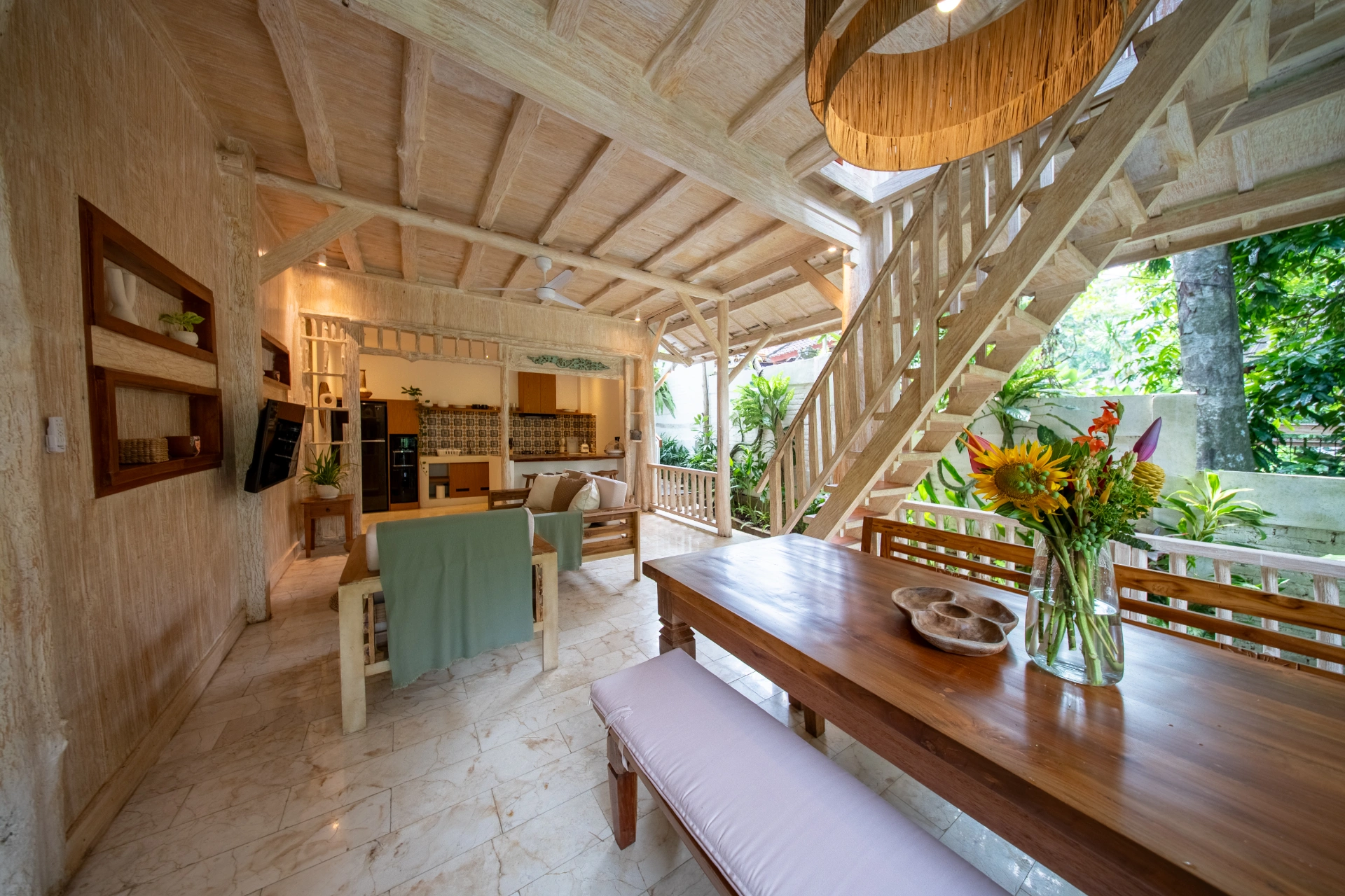 3BR Riverfront Villa with Jungle Views - Pererenan, Canggu, 3-bed villa for rent in Pererenan – photo 8 of 10