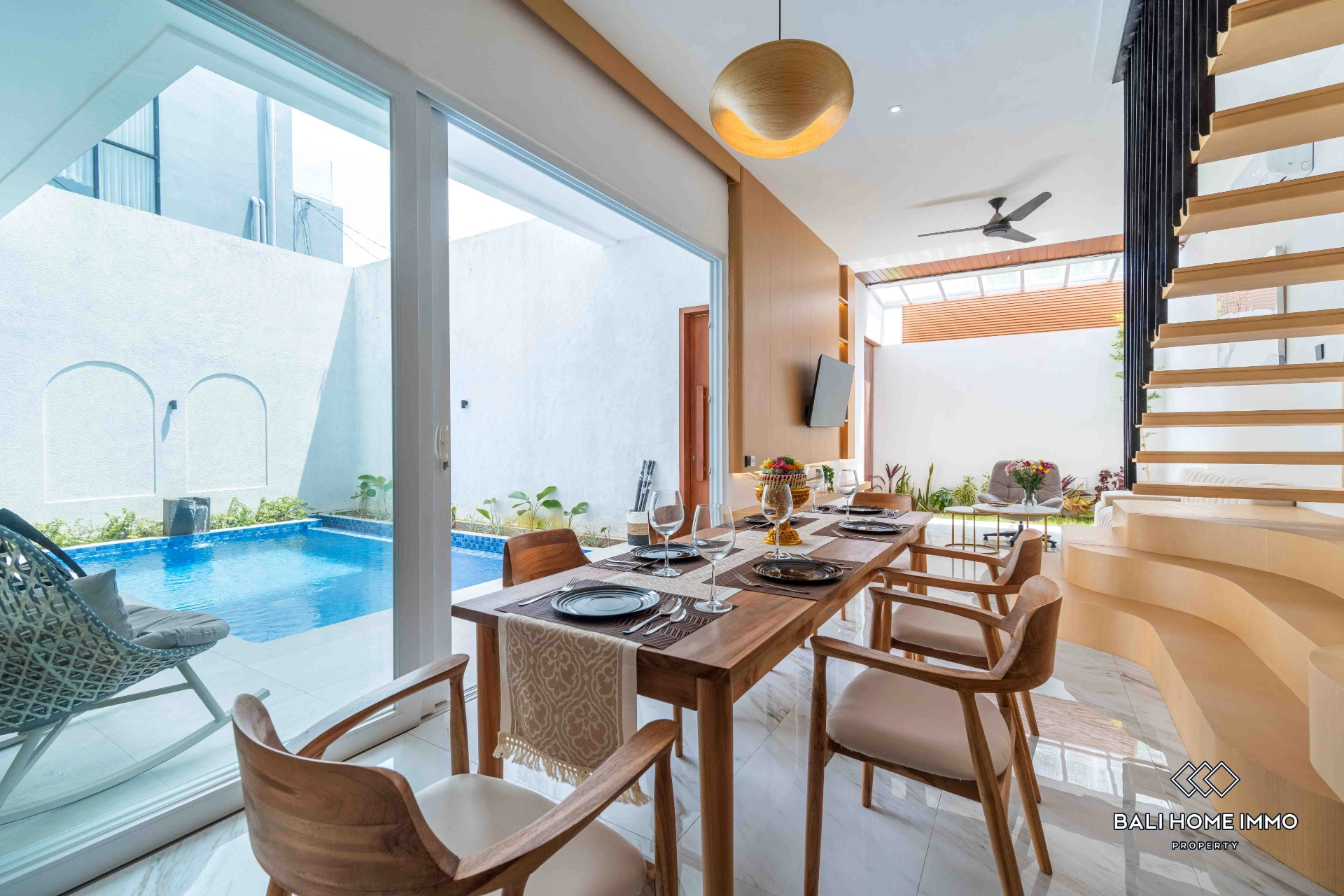 Beautiful 3 Bedrooms Villa for Sale & Rent in Jimbaran, 3-bed villa for rent in Uluwatu – photo 5 of 15