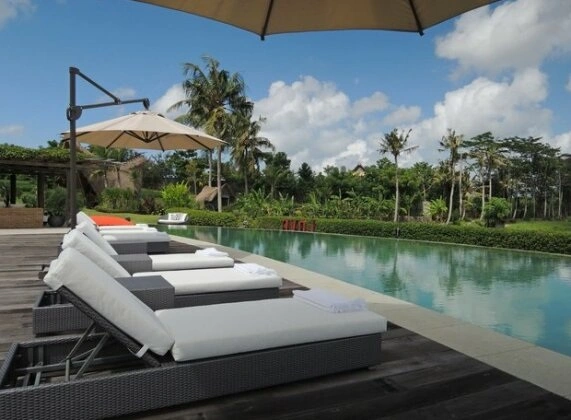 Villa For Rent 6 Bed In Kayu Tulang,Canggu Bali, 6-bed villa for rent in Canggu – photo 11 of 15