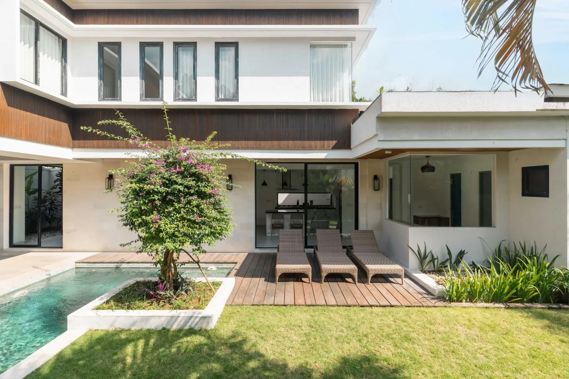 Melasti Villa - Spacious 3BD Villa with Pool Berawa Beach Canggu, 3-bed villa for rent in Canggu – photo 2 of 14