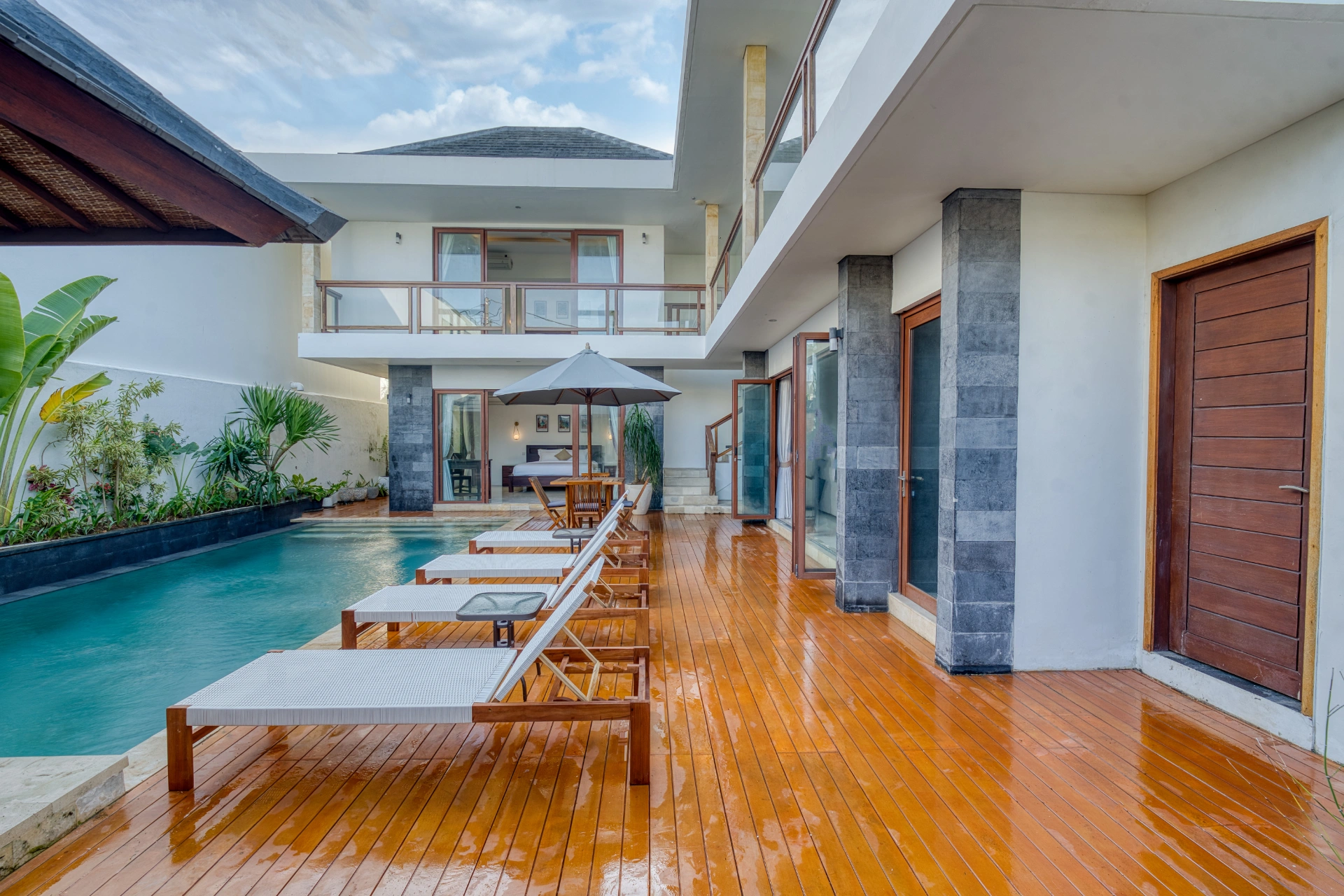 Luxury Family Villa By Local Property Team, 4-bed villa for rent in Canggu – photo 7 of 15