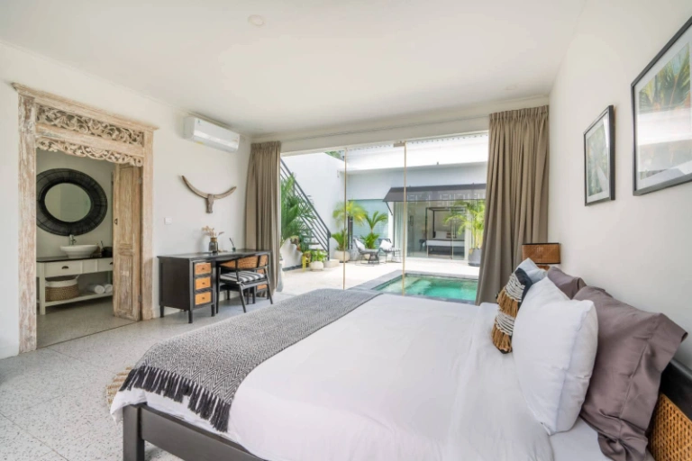 Monthly - Batu Bolong, Canggu 3 Bedroom Villa in Canggu, 3-bed villa for rent in Canggu – photo 6 of 15