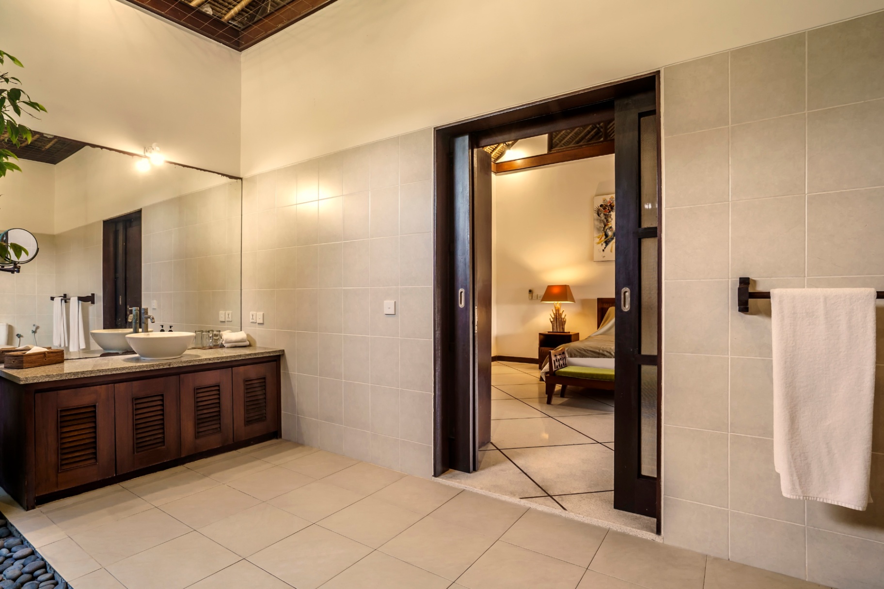 Villa Gading - Stunning 4BD Villa near Seminyak Beach, 4-bed villa for rent in Seminyak – photo 12 of 15