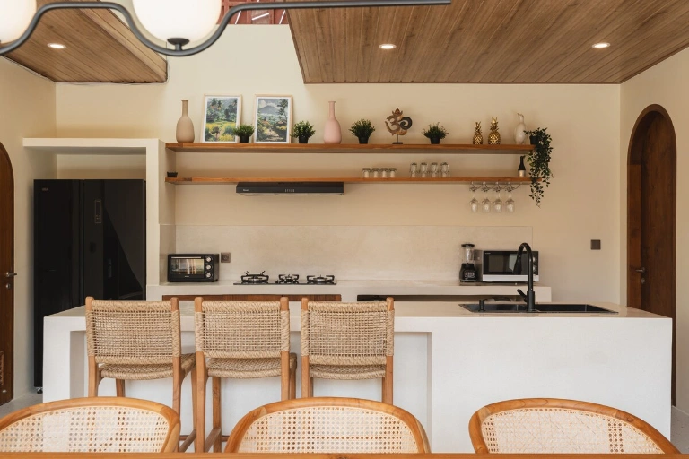Copper Estate 1 - Stunning 3BD Canggu Oasis Villa w/ Spacious Pool, 3-bed villa for rent in Canggu – photo 10 of 15