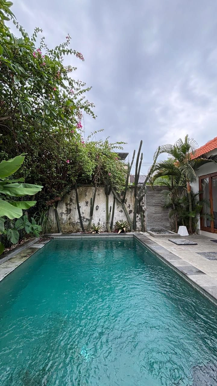 3 Bedroom Modern Villa for Yearly Rent in Umalas, 3-bed villa for rent in Seminyak – photo 2 of 15