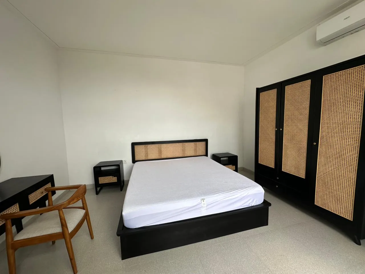 Villa Modern Minimalish Blongkeker Puri Gading, 2-bed villa for rent in Uluwatu – photo 11 of 12