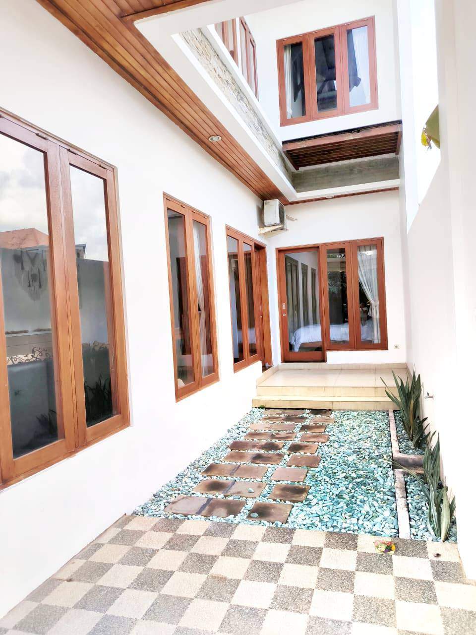 House for Rent Fully Furnished in Canggu, 3-bed villa for rent in Canggu – photo 2 of 15