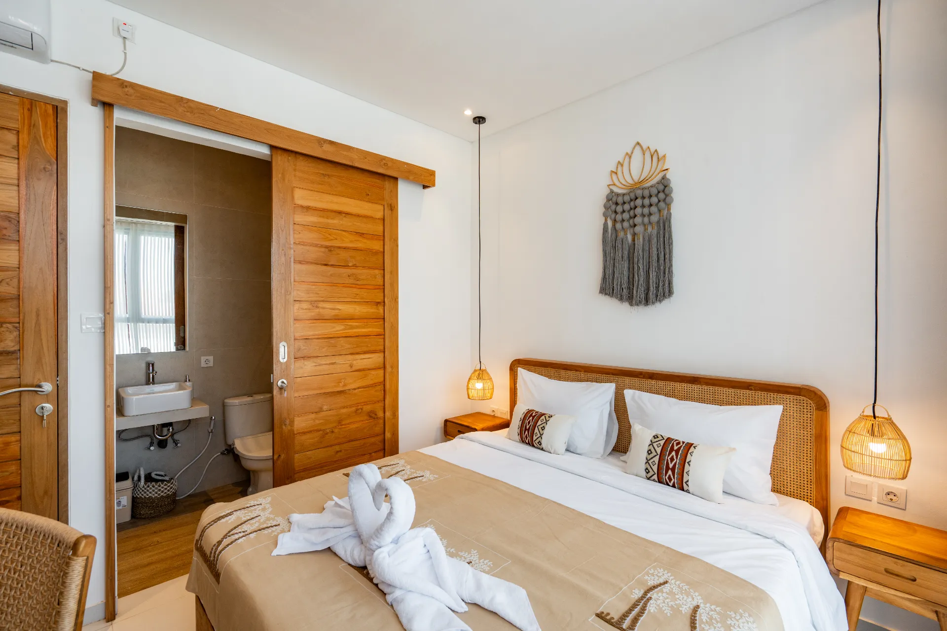 Sunrise Bliss 2BR Private Pool In Canggu, 2-bed villa for rent in Canggu – photo 13 of 15