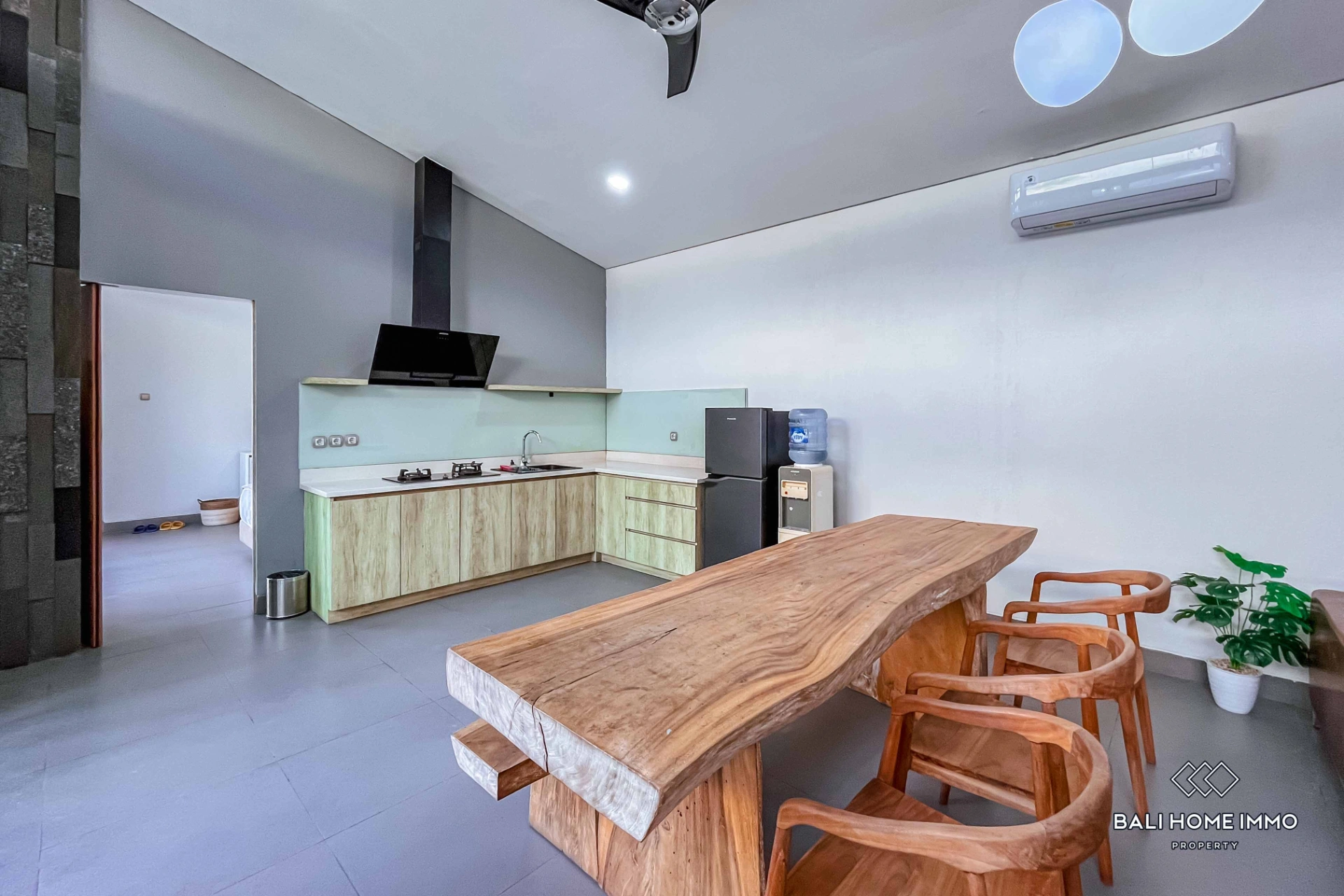 Peaceful 3 Bedrooms Villa for Monthly & Yearly Rental in Ungasan, 3-bed villa for rent in Uluwatu – photo 8 of 15