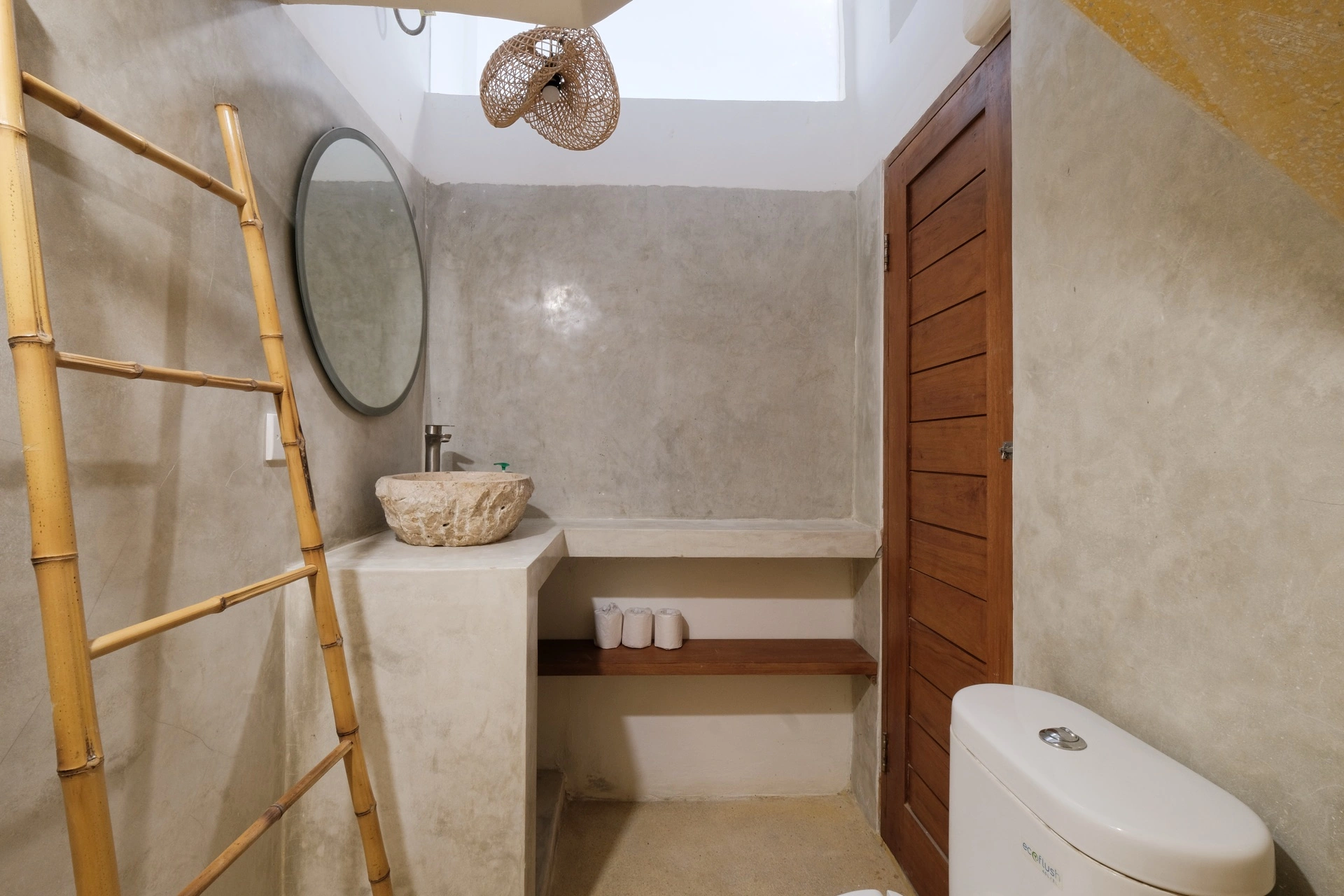Modern 1BR Townhouse w/ Private Office, 1-bed villa for rent in Pererenan – photo 4 of 11