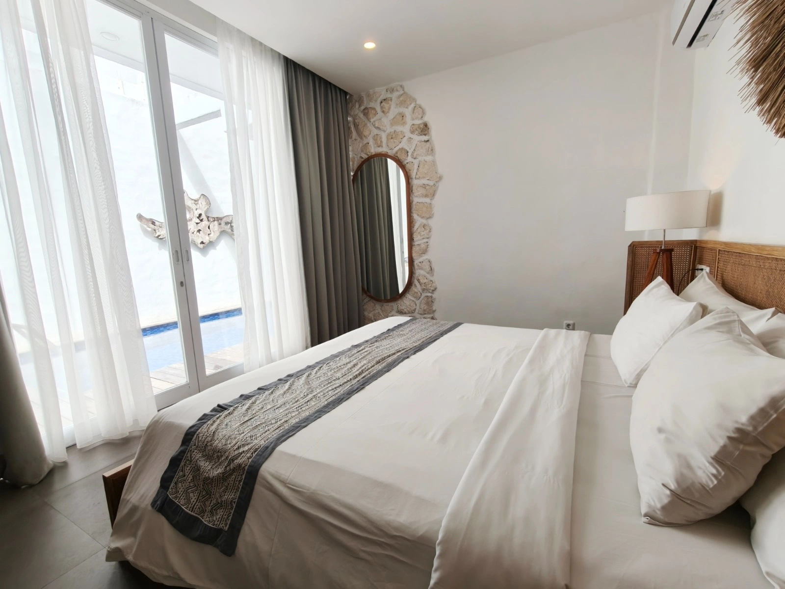 Villa For Rent 2 Bed In Jimbaran,Uluwatu Bali, 2-bed villa for rent in Uluwatu – photo 4 of 15