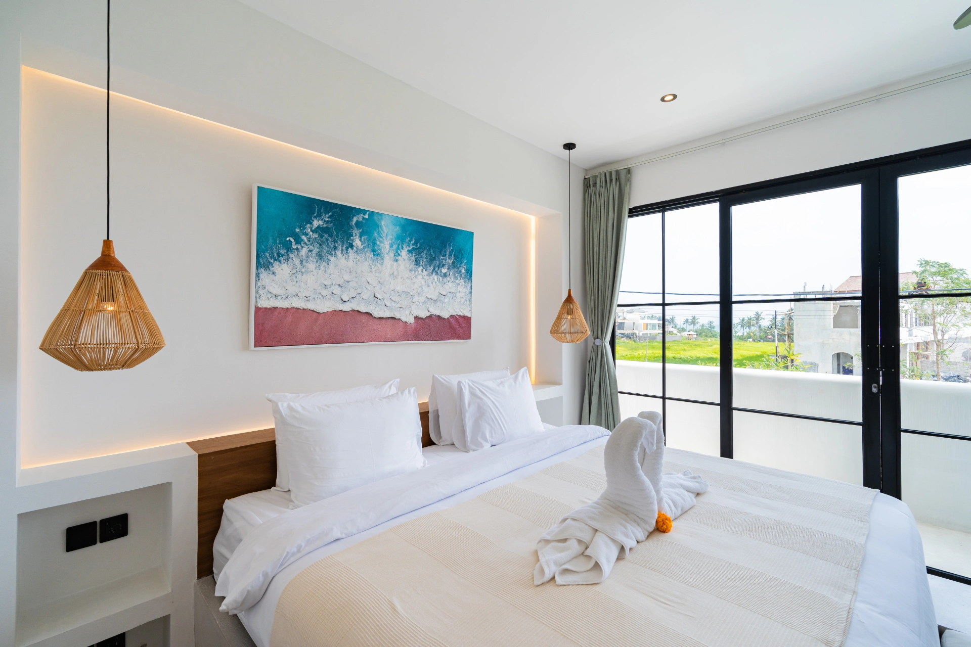 Walk to Seseh Beach•3BR Villa•2 Pools•Ocean Views, 3-bed villa for rent in Seseh – photo 3 of 15
