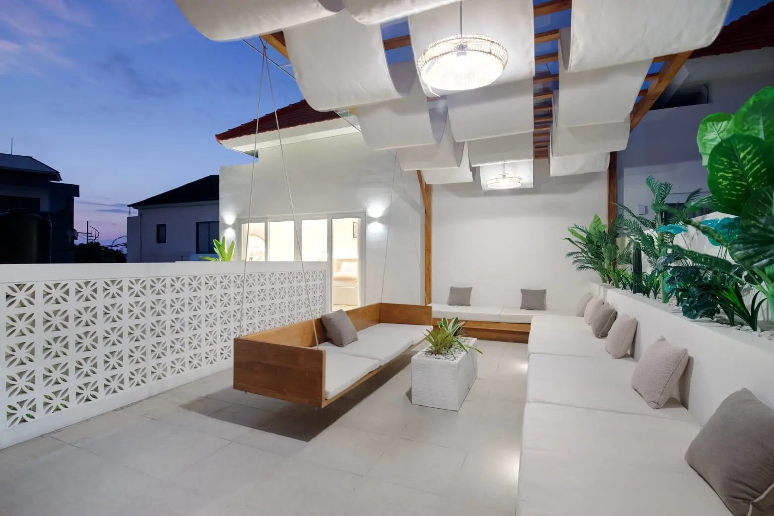 3BR Modern Villa with Rooftop at Abasan Berawa, 3-bed villa for rent in Canggu – photo 12 of 15