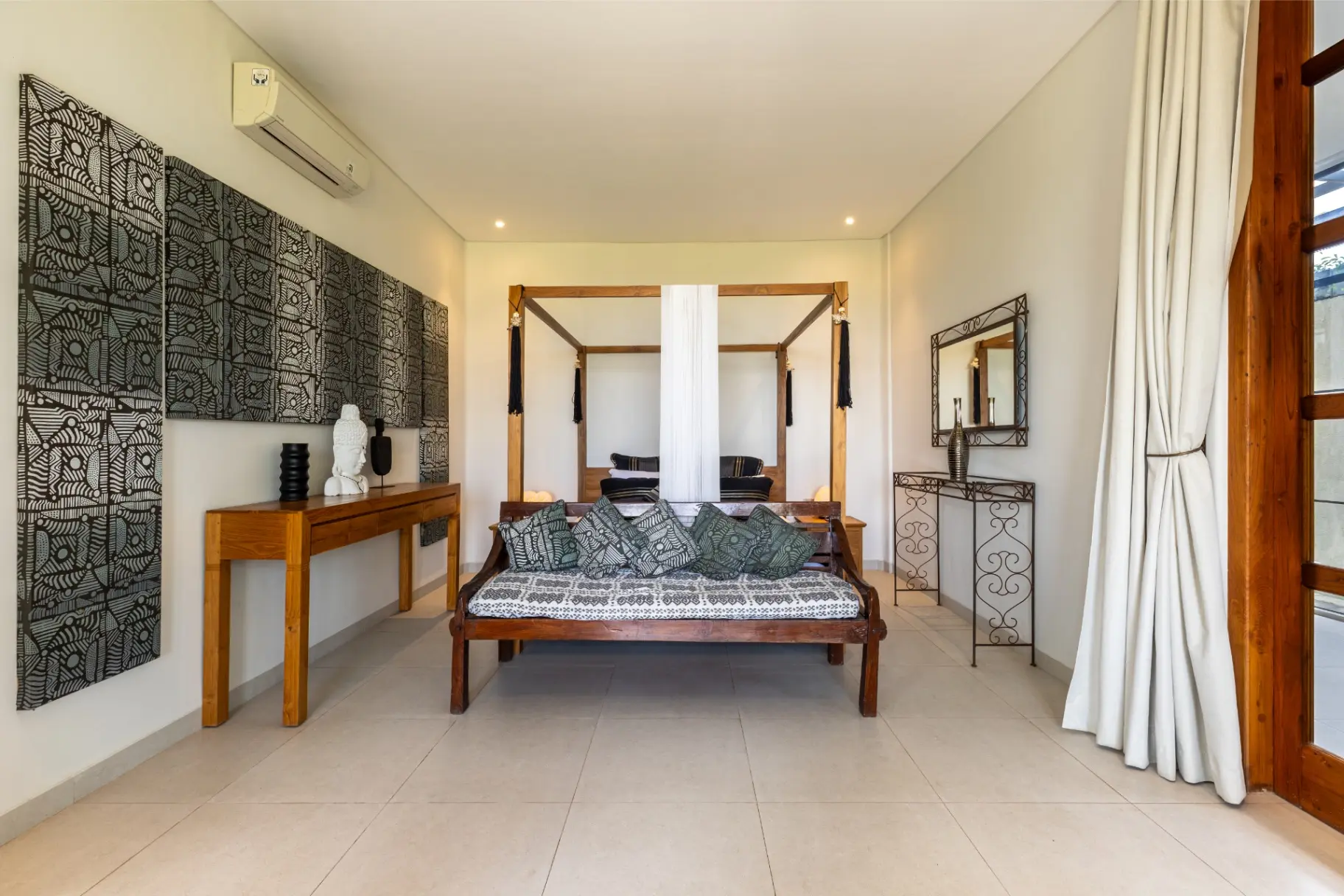 Casa Doreena - 3BR with Pool and Paddy, Canggu, 3-bed villa for rent in Canggu – photo 9 of 15