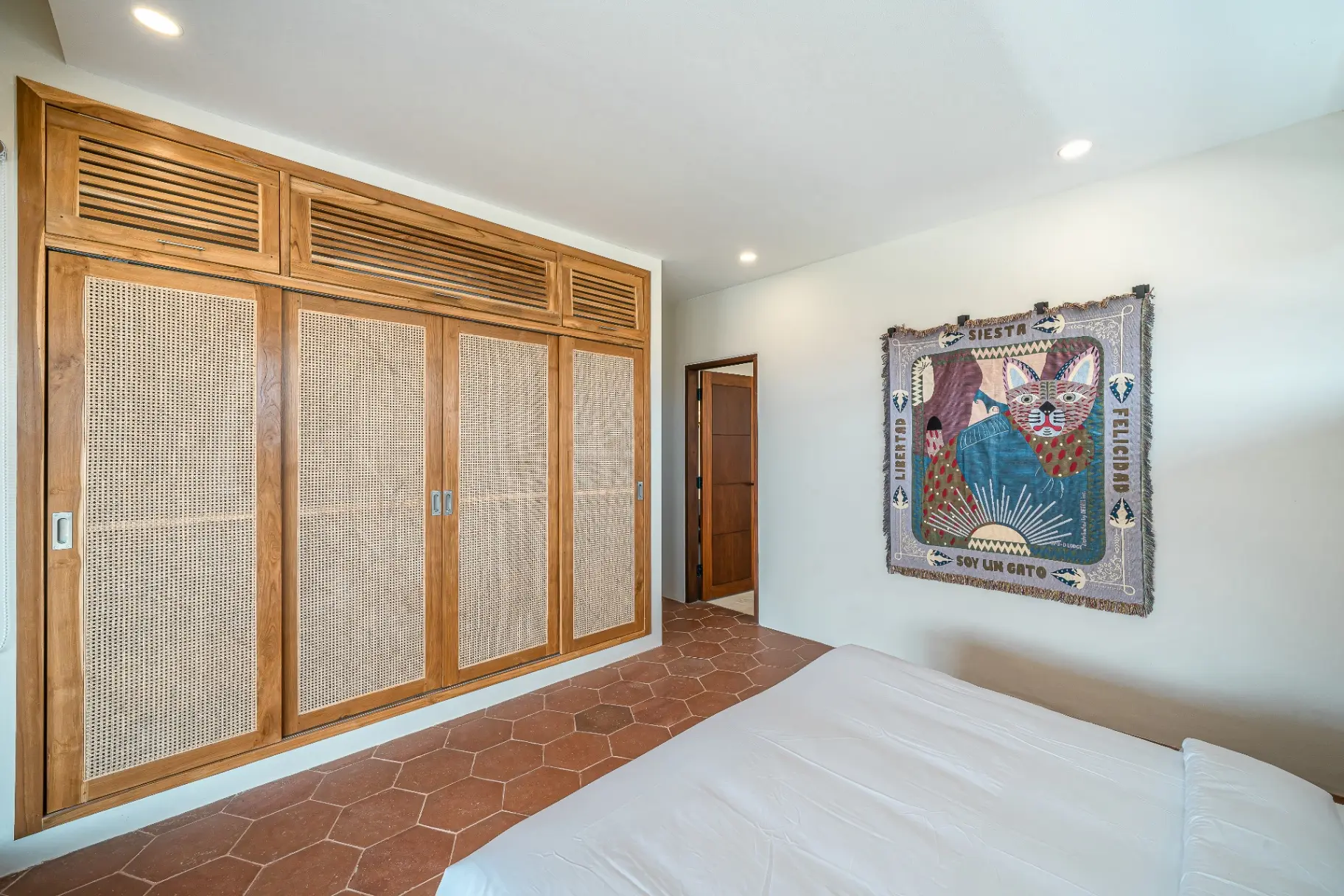 Villa Fonda - Trendy Brand-New 2BR Villa, Close to Seseh Beach, 2-bed villa for rent in Pererenan – photo 14 of 15