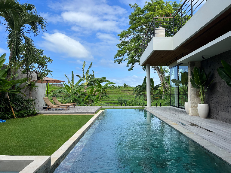 Modern Tropical 3BR Villa — Tumbak Buyuh, Pererenan, 3-bed villa for rent in Pererenan – photo 4 of 15