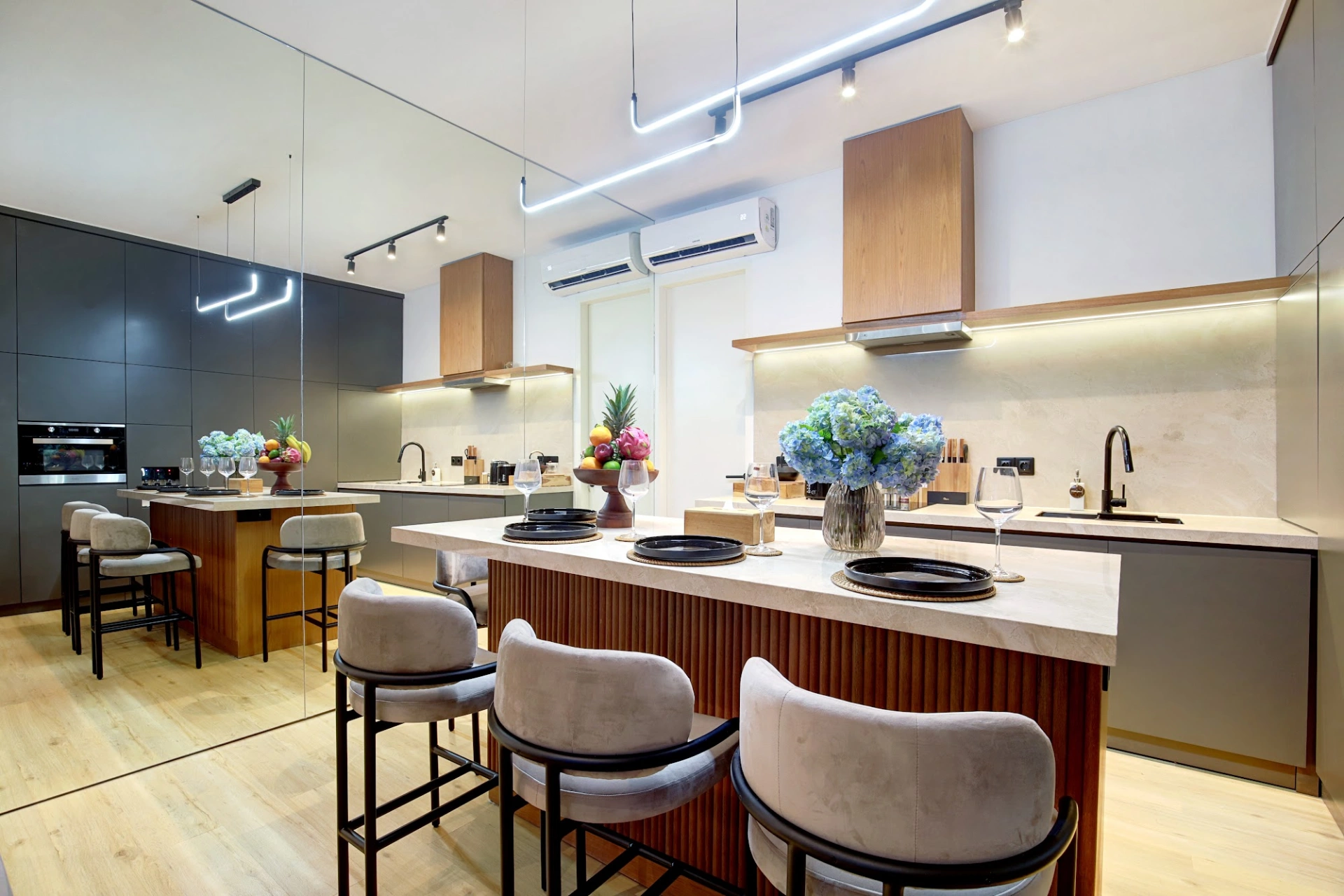 Modern 2BR Townhouse w/ Private Pool and Dedicated Workspace, 2-bed villa for rent in Canggu – photo 14 of 15