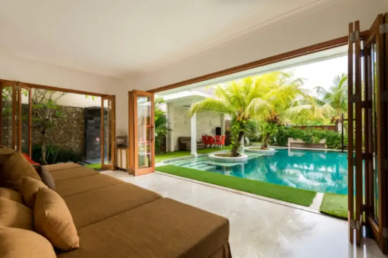 7 Bedrooms Villa in Kerobokan for Yearly Rent, 7-bed villa for rent in Seminyak – photo 2 of 12