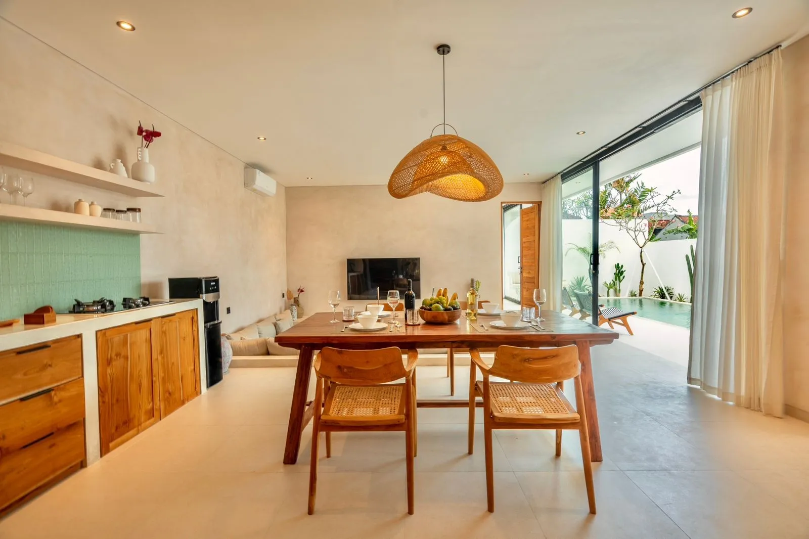 Villa For Rent 2 Bed In Padonan,Tibubeneng Bali, 2-bed villa for rent in Canggu – photo 15 of 15