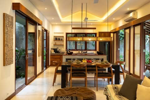 YEARLY & MONTHLY RENT - PADONAN- Luxurious 3-Bedroom Villa in Padonan,, 3-bed villa for rent in Canggu – photo 6 of 15
