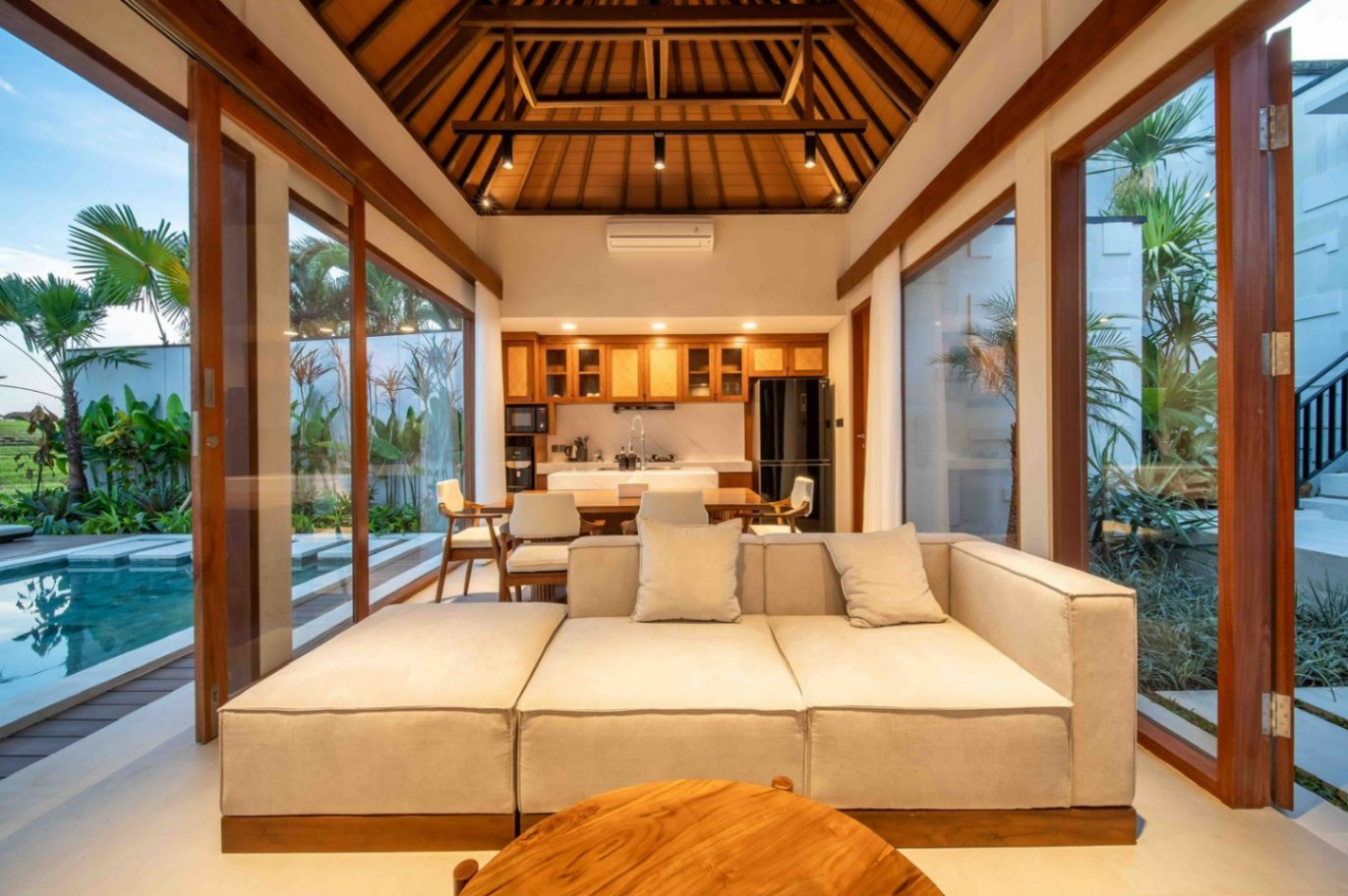 2-Bedroom Villa with Rice Fields View – Tumbak Bayuh, 2-bed villa for rent in Pererenan – photo 5 of 14